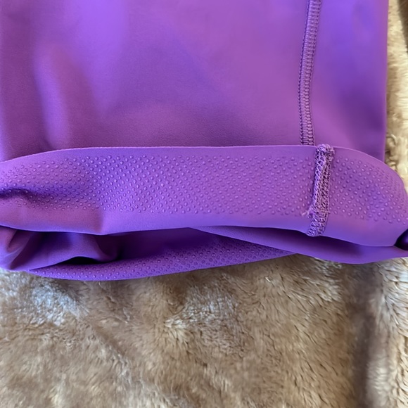 NWOT Lulumon Biker Shorts 8” - Picture 4 of 4